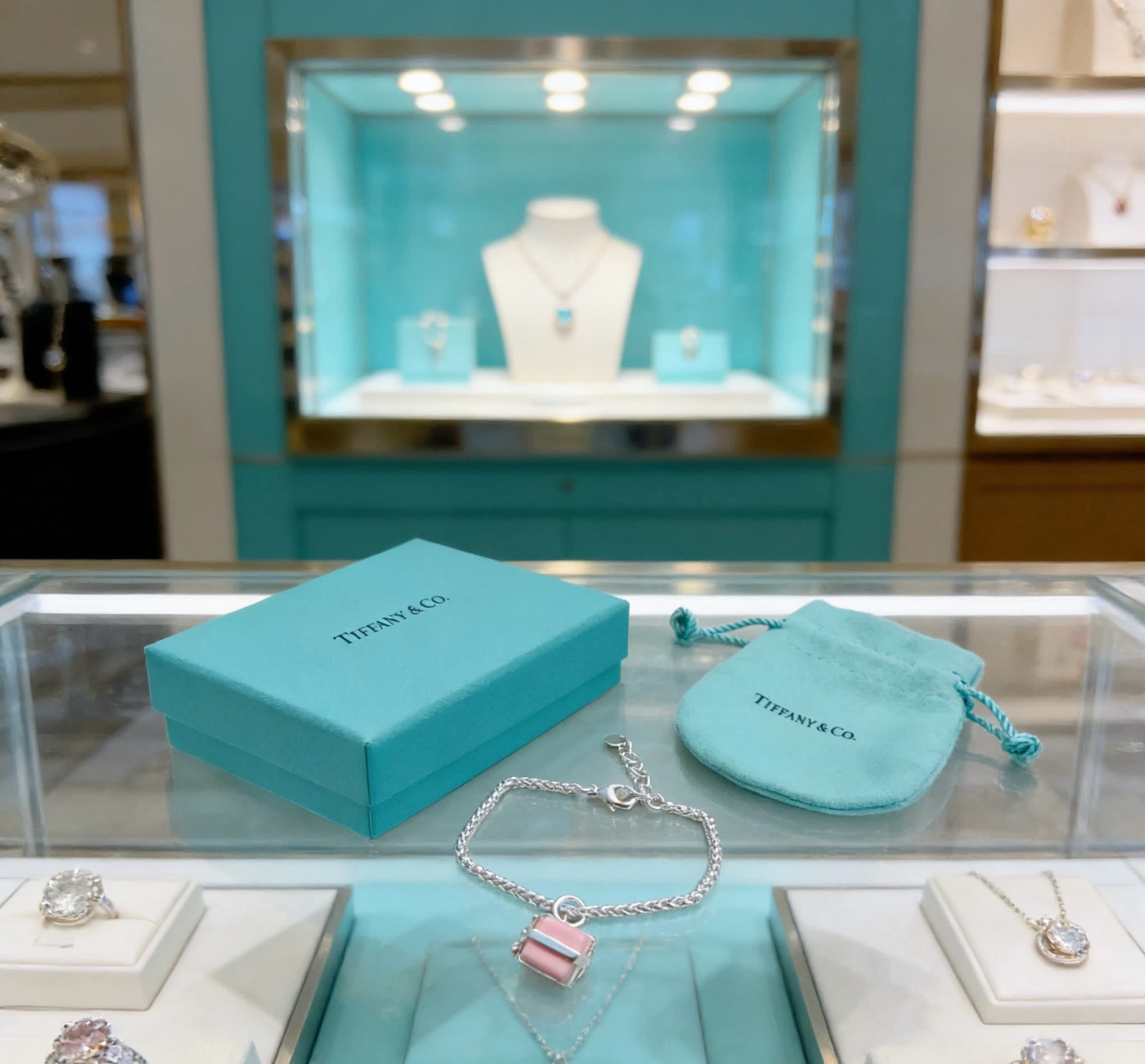 Tiffany & Co. Elsa Peretti® Pink Enamel Diamond Charm Bracelet